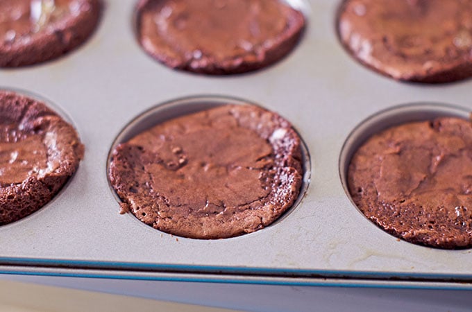 Individual Brownies with Peanut Butter "Bird's Nest" Frosting Recipe | SmartSavvyLiving.com