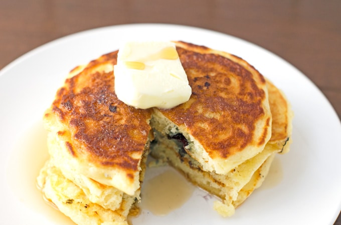 Fluffy Blueberry Buttermilk Pancakes Recipe