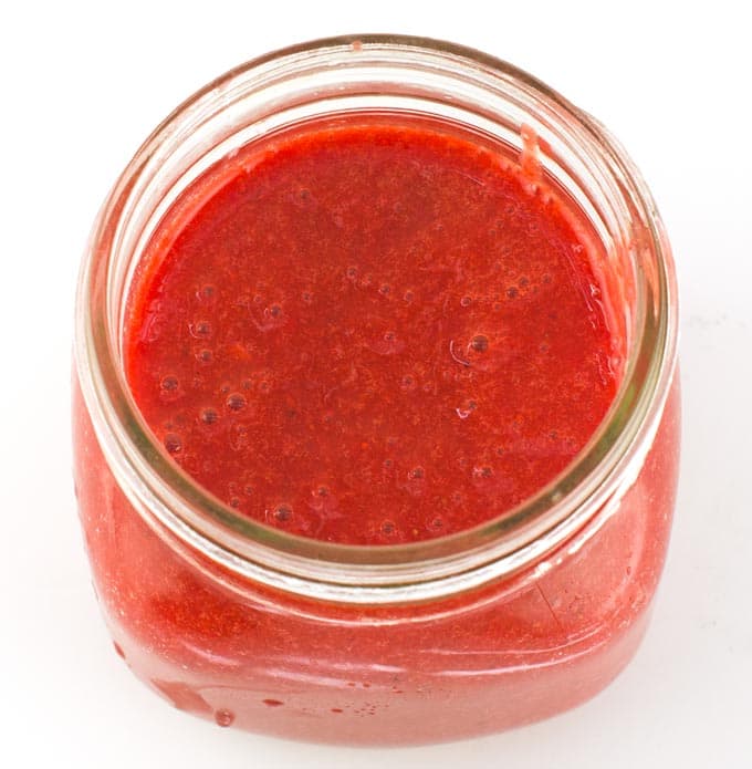 Easy No-Cook Strawberry Sauce Recipe