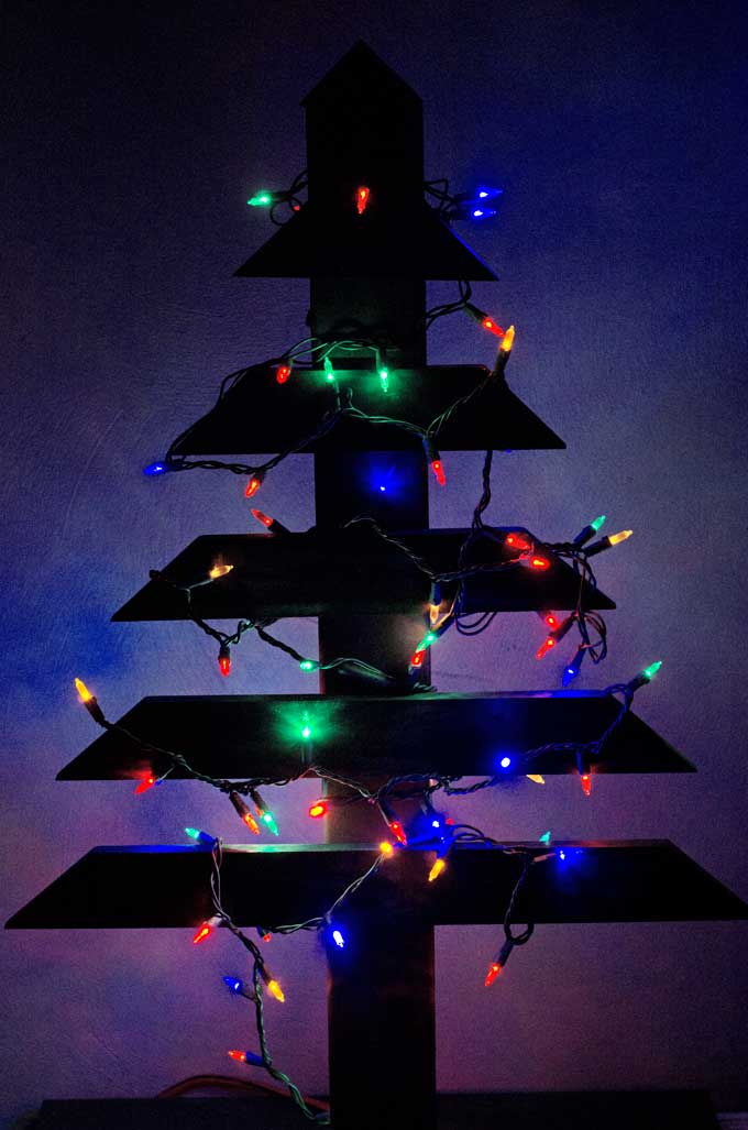 diy-wood-christmas-tree-lights-off