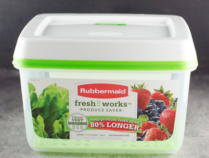 Rubbermaid FreshWorks Produce Saver Food Storage Container, Medium