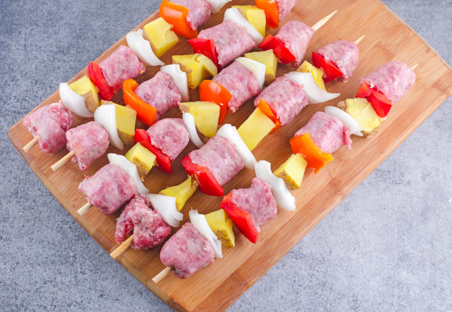 Bratwurst Kebabs Recipe With Potatoes and Peppers